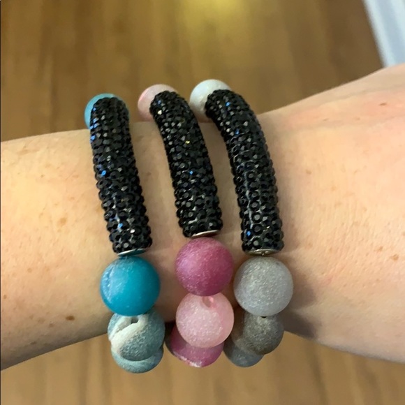 Agate druzy beaded stretch bracelet - Picture 4 of 7